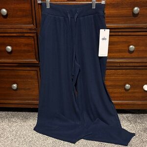 ALO Yoga Muse Wide Leg Pant